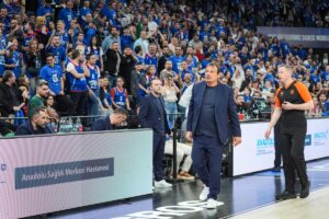 Salon: Basketbol Gelişim Merkezi Hakemler: Miguel Angel Perez (İspanya), Juan