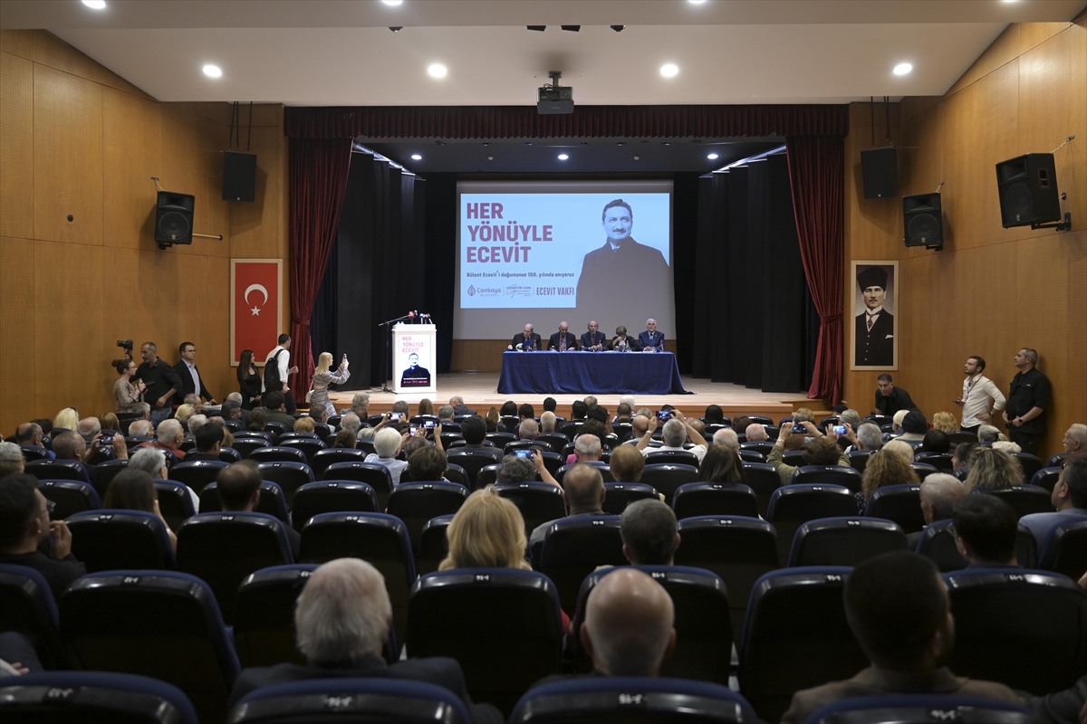 Ankara'da “Her Yönüyle Ecevit” paneli düzenlendi