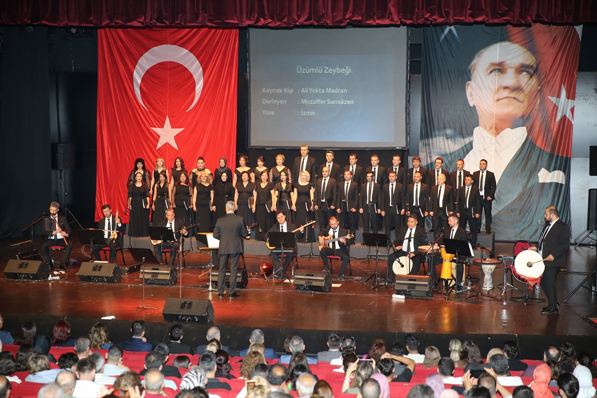 Antalya Adliyesi Türk Halk Müziği Korosu konser verdi