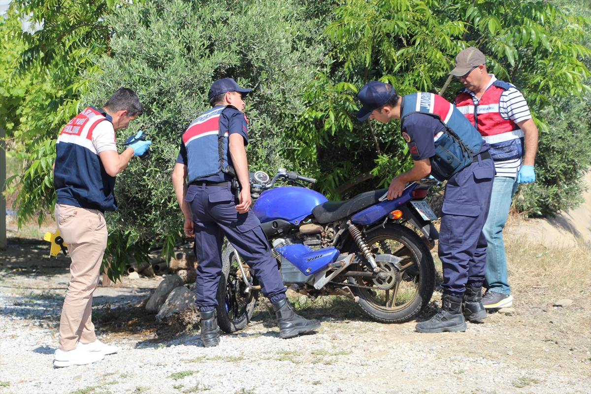 Antalya'da çöp konteynerine çarpan motosikletin sürücüsü öldü
