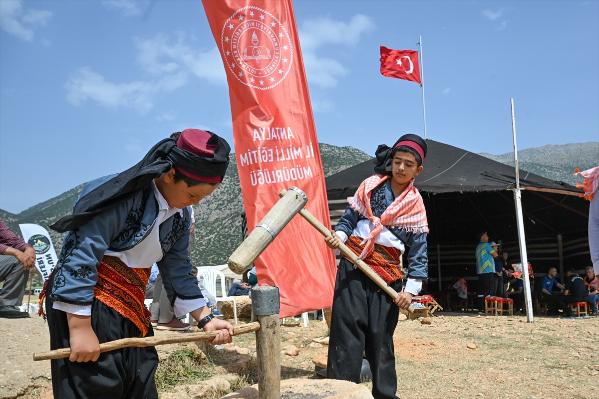 Antalya'da “Toros'un Kaşifleri” Projesi tanıtıldı