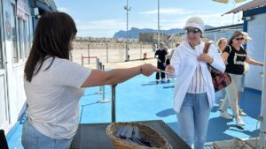 BARTIN (AA) – Rusya'nın Soçi kentinden hareket eden "Astoria Grande"