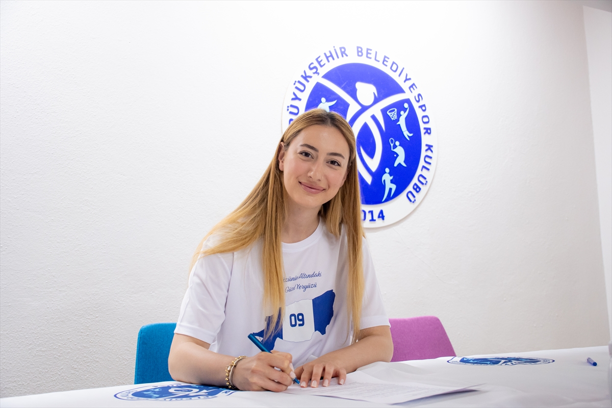 Aydın Büyükşehir Belediyespor, pasör Gizem Mısra Aşçı'yı transfer etti