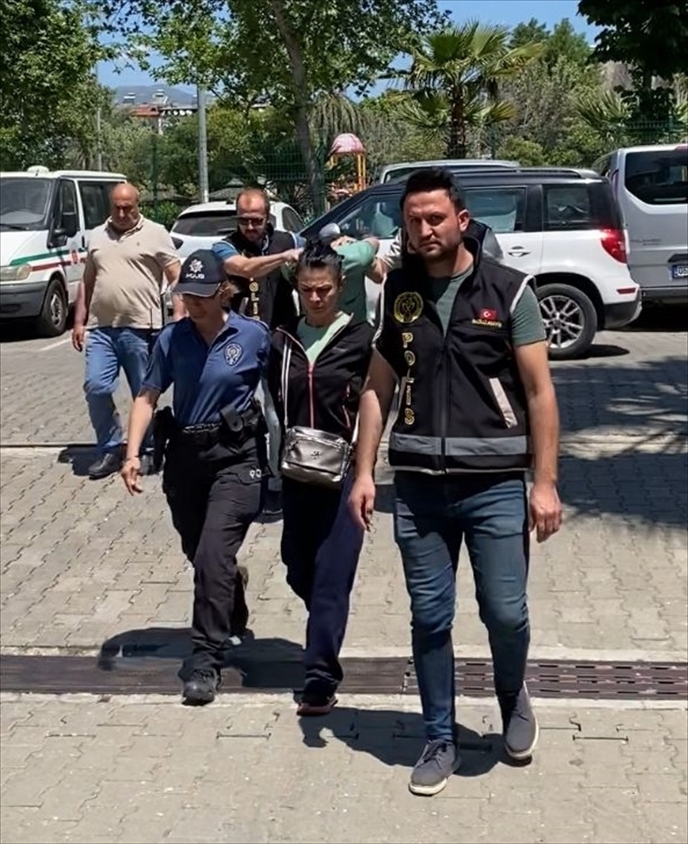 Aydın'da evinde çıkan yangında eşi ve 2 çocuğu ölen itfaiye eri gözaltına alındı