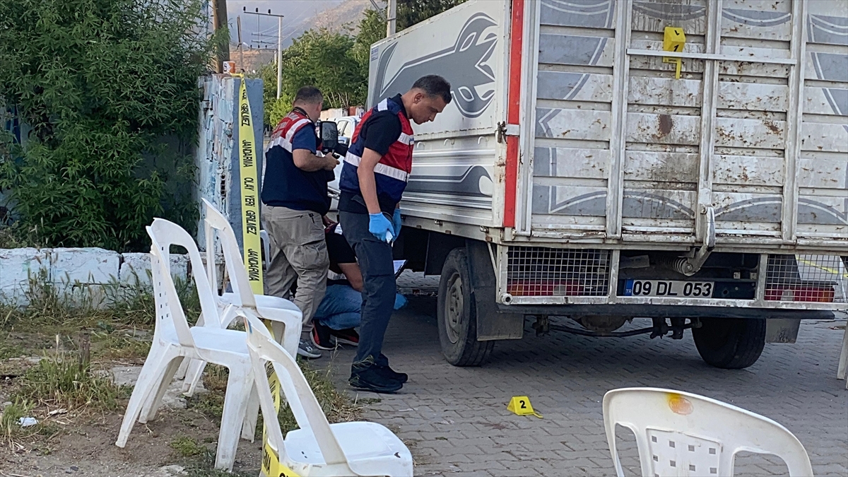 Aydın'da park halindeki kamyonetten düşen 4 yaşındaki çocuk hayatını kaybetti