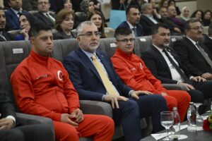 ANKARA (AA) – Çalışma ve Sosyal Güvenlik Bakanı Vedat Işıkhan,