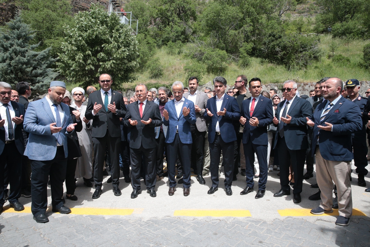 Bakan Uraloğlu, “Geleneksel Göynük Akşemseddin Hz. Anma Günü” programına katıldı: