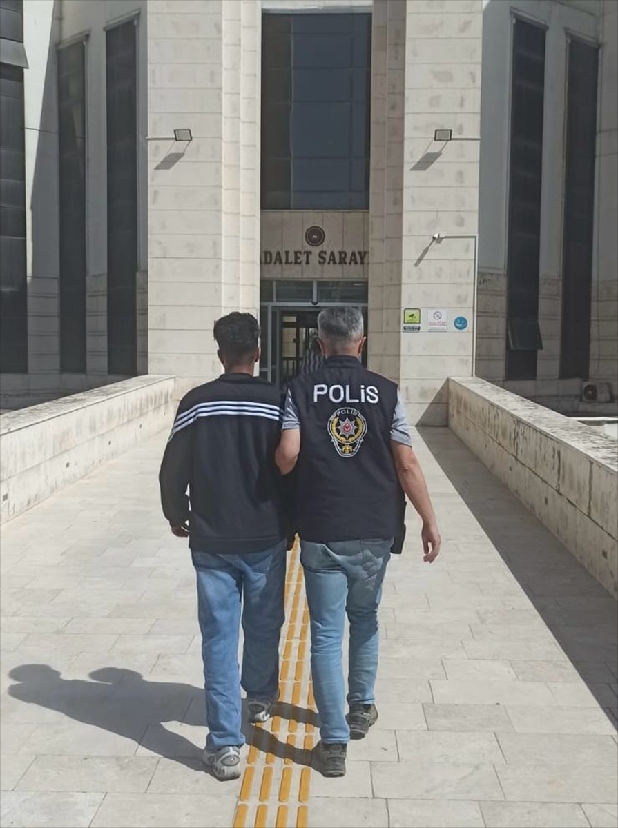 Balıkesir'de dolandırıcılık operasyonunda yakalanan zanlı tutuklandı