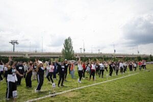 ANKARA (AA) – Başkentli kadınlar en kalabalık kadın aerobik etkinliğine