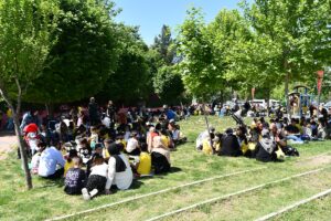 BATMAN (AA) – Batman'da Borsa İstanbul Belde İlkokulu'nda okuyan öğrenciler,