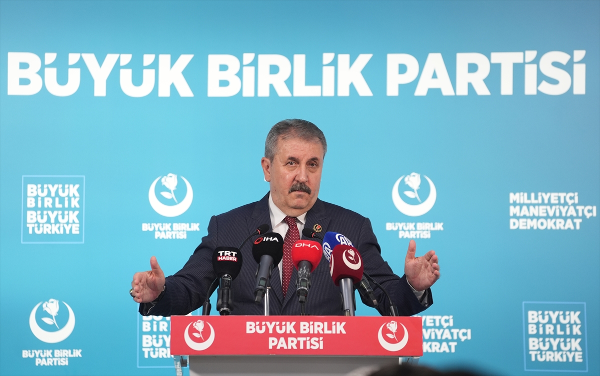BBP Genel Başkanı Destici,  basın toplantısı düzenledi
