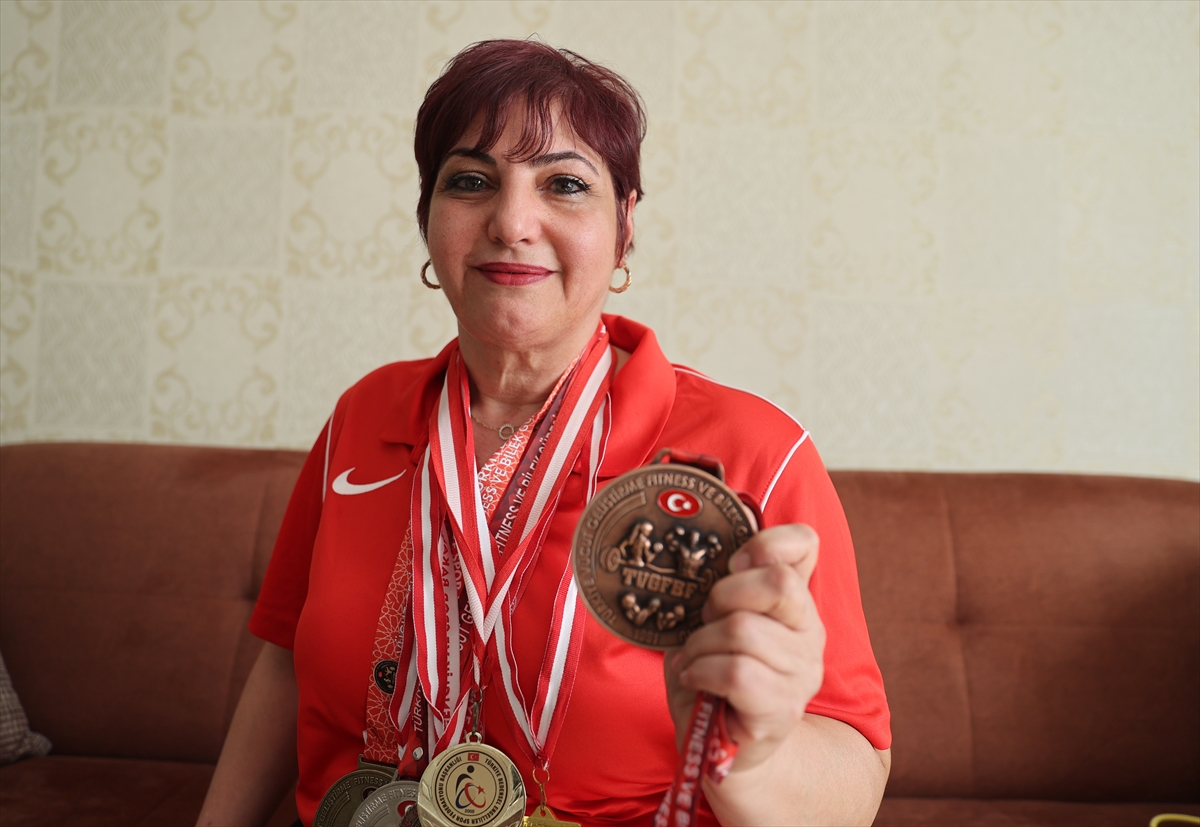Bedensel engelli milli bilek güreşçi Gülçin Savun, dünya şampiyonasına hazırlanıyor