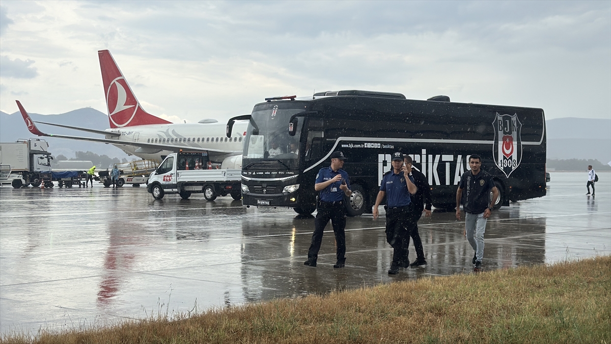 Beşiktaş kafilesi Bodrum'a geldi