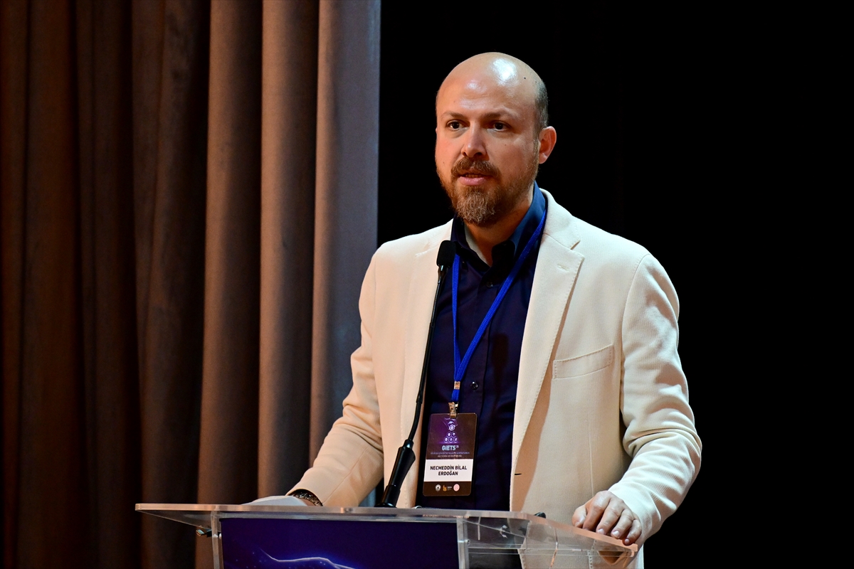 Bilal Erdoğan, “Aile Yılında Veli Sempozyumu”nun açılışında konuştu: