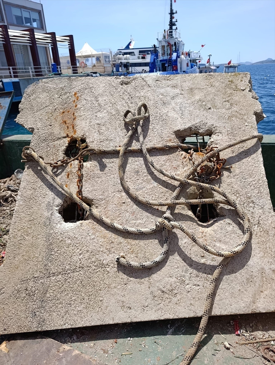 Bodrum'da deniz dibinden 30 ton atık toplandı