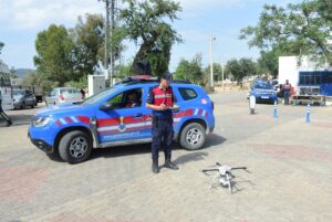 MUĞLA (AA) – Muğla'nın Bodrum ilçesinde jandarma ekipleri orman yangınlarına