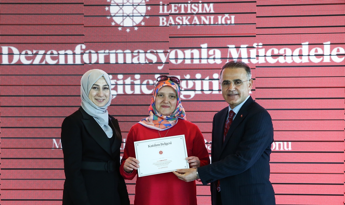 Bursa'da “Dezenformasyonla Mücadele Eğitici Eğitimi” gerçekleştirildi