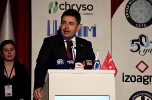 - "14 bin kilometre olan demir yolu hattımızı 30 bin