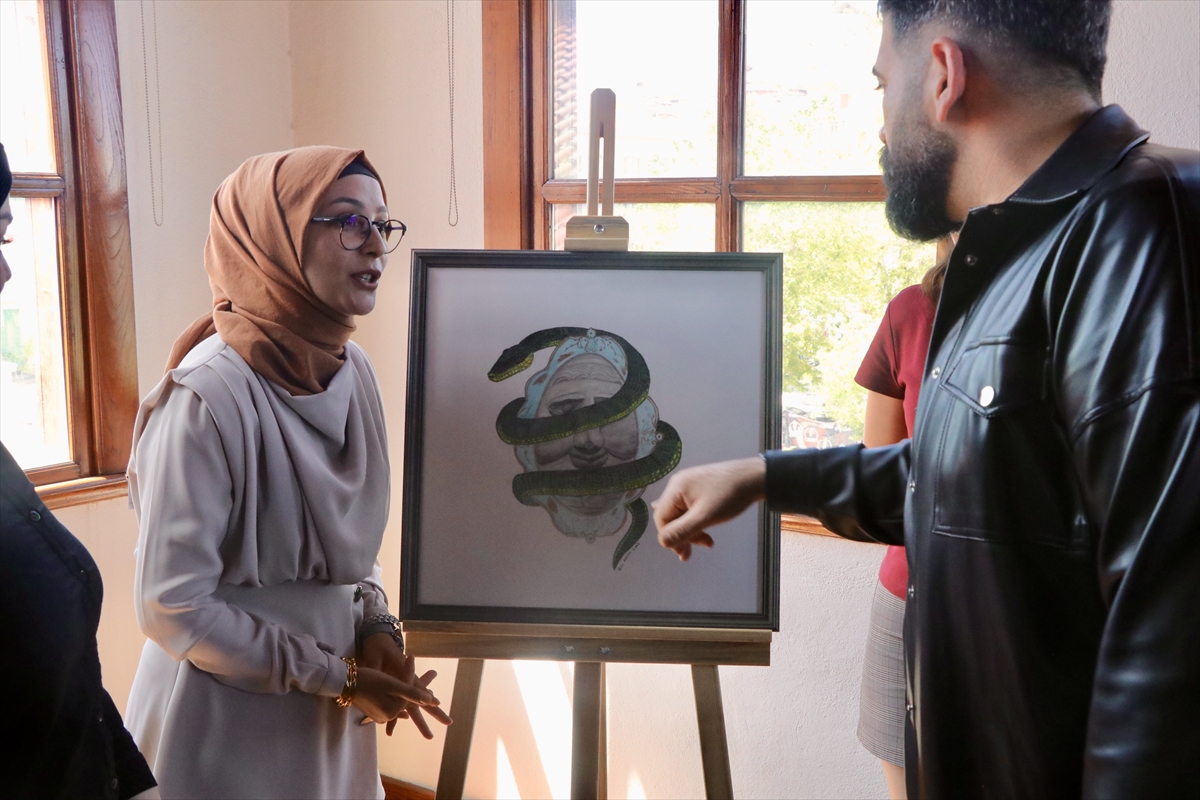 ÇAKÜ öğrencileri Çankırı Müzesi'ndeki eserleri resim ve grafik tasarımı olarak yeniden yorumladı