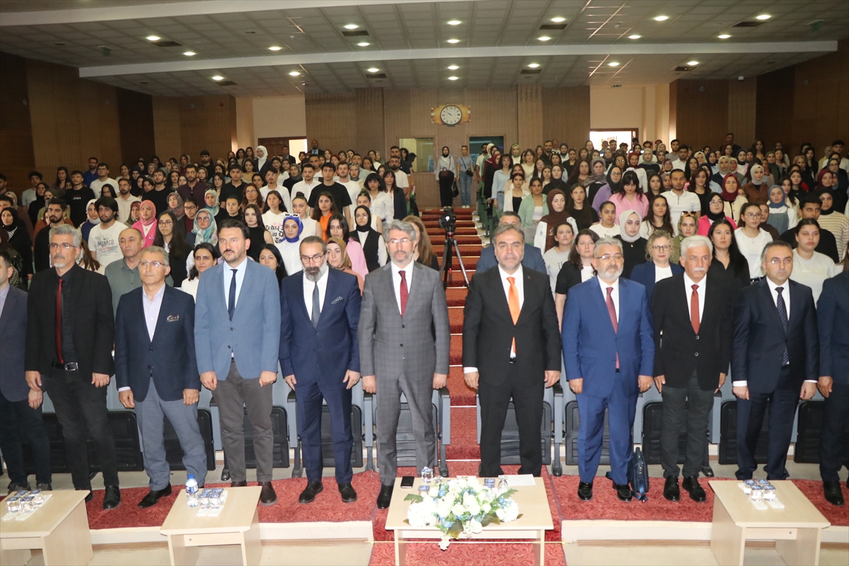 ÇAKÜ'de 1. Çankırı Evde Sağlık ve Sosyal Hizmet Sempozyumu düzenlendi