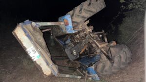 ÇANAKKALE (AA) – Çanakkale'nin Yenice ilçesinde devrilen traktörün altında kalan