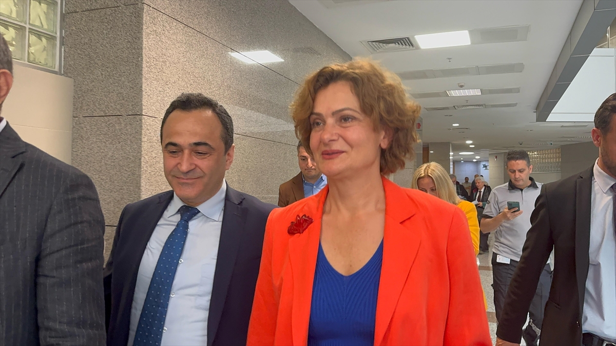Canan Kaftancıoğlu “askeri ve emniyet teşkilatını aşağılama” davasında hakim karşısında