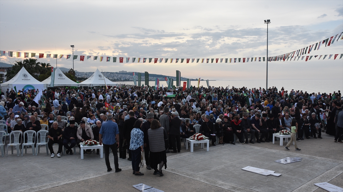 Çerkes Soykırımı ve Sürgünü'nün 161. yılında Samsun'da anma etkinliği düzenlendi