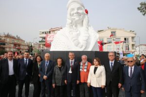 - "Ayşenur, İsrail'in Filistin'deki zulmüne hepimiz gibi karşı çıkıyordu ama