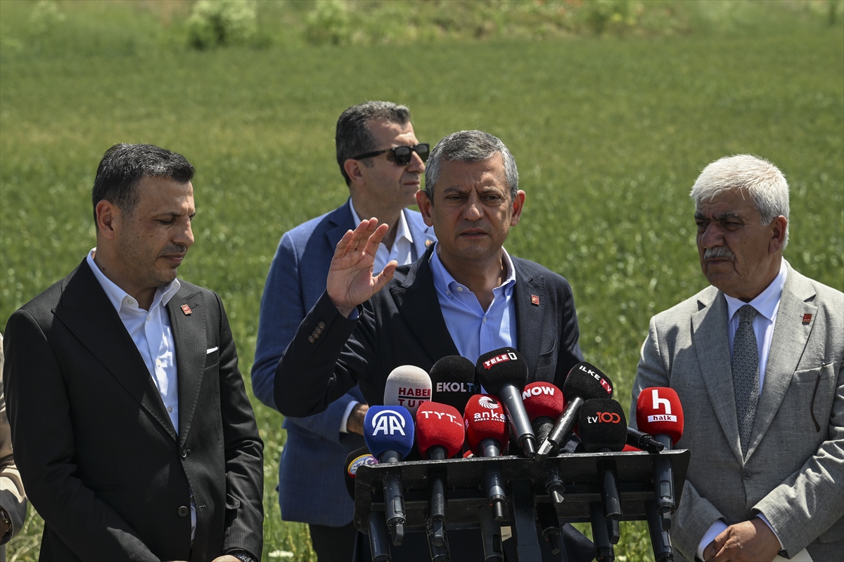 CHP Genel Başkanı Özel, Marmara Cezaevi'nde tutuklu bulunan İmamoğlu'nu ziyaret etti: