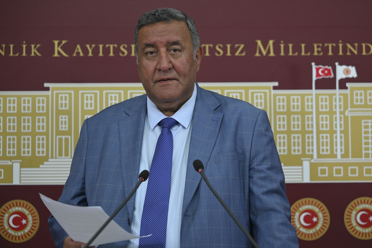CHP'li Gürer, çiftçi borçlarının 3 yıl süreyle ertelenmesini istedi