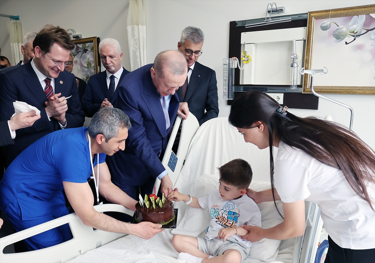 Cumhurbaşkanı Erdoğan, İstanbul Fizik Tedavi ve Rehabilitasyon Eğitim ve Araştırma Hastanesi'nin açılışında konuştu: (2)
