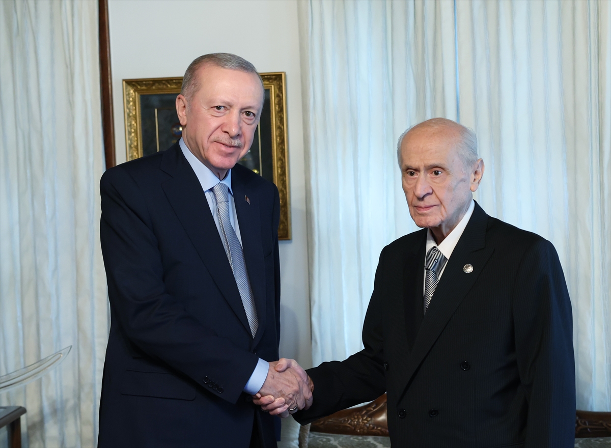 Cumhurbaşkanı Erdoğan, MHP Genel Başkanı Bahçeli ile görüştü