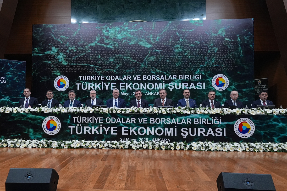 TOBB Başkanı Hisarcıklıoğlu, “TOBB Türkiye Ekonomi Şurası”nda konuştu: