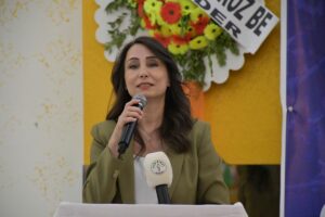 - "Orta Doğu'da kartlar yeniden karılırken, yanı başımızdaki Suriye sınırında