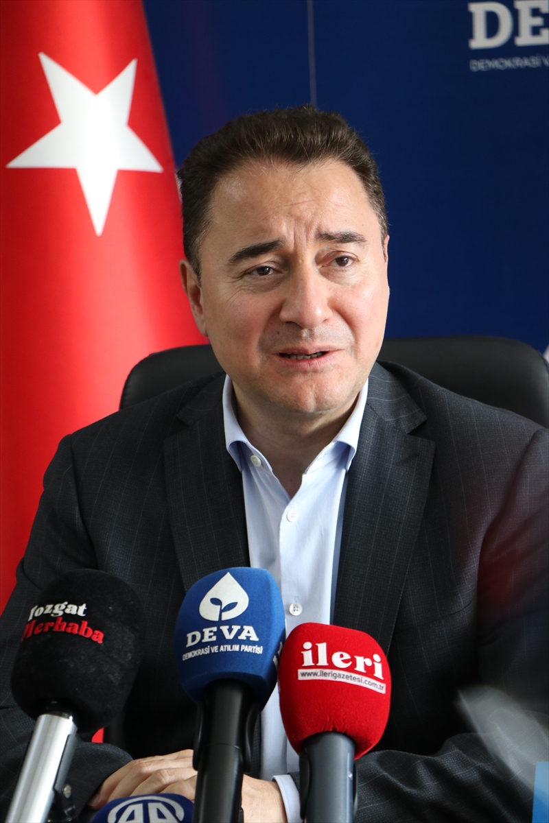 DEVA Partisi Genel Başkanı Babacan, Yozgat'ta temaslarda bulundu