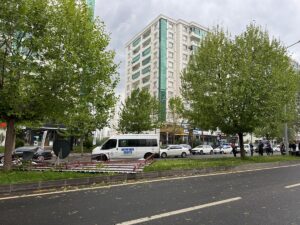 DİYARBAKIR (AA) – Diyarbakır'da etkili olan kuvvetli rüzgar ve fırtına