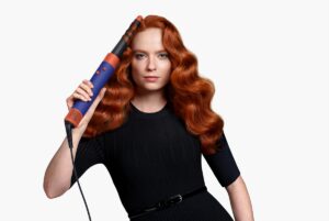 - Türkiye'deki kadınlar saç şekillendirmede en çok düz modeli tercih