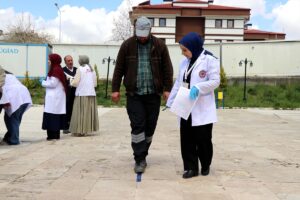 ELAZIĞ (AA) – Elazığ'ın Baskil ilçesinde "Genç Yeryüzü Doktorları" tarafından