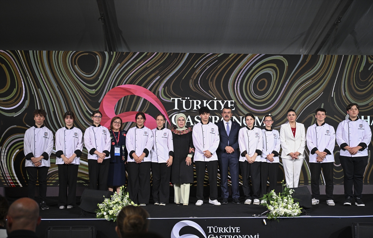 Emine Erdoğan, “Türkiye Gastronomi Liseleri Projesi” tanıtım programına katıldı: