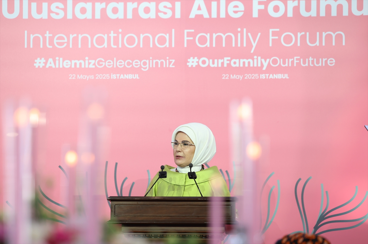 Emine Erdoğan “Uluslararası Aile Forumu”nun galasına katıldı: