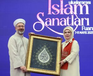 ANKARA (AA) – Cumhurbaşkanı Recep Tayyip Erdoğan'ın eşi Emine Erdoğan,