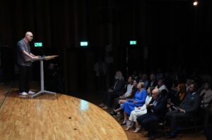 - "Uluslararası kısa film kategorisi"nde "En İyi Film Ödülü"nü "Bir