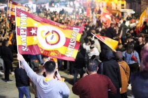 - Doğu Anadolu Bölgesi'ndeki birçok ilde şampiyonluk kutlandı