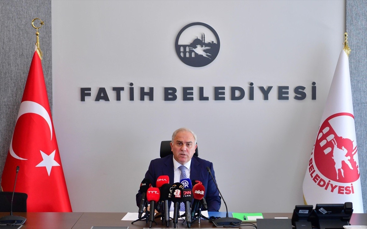 Fatih Belediye Başkanı Turan'dan CHP Genel Başkanı Özel'in iddialarına yanıt: