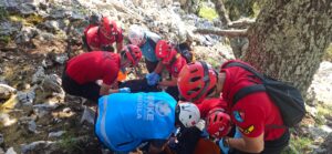 MUĞLA (AA) – Muğla'nın Fethiye ilçesinde kayalık alana düşen Alman