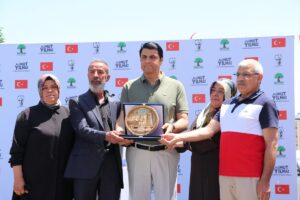 GAZİANTEP (AA) – Gaziantep'te, 2022'de kaza yapan araca müdahale ederken