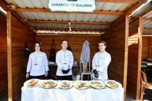 GİRESUN (AA) – Giresun'un yöresel ürünlerinin tanıtıldığı gastronomi festivali başladı.