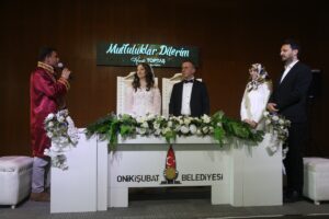 KAHRAMANMARAŞ (AA) – Almanya'nın Frankfurt kentinde yaşayan Ayşe Büşra Albayrak