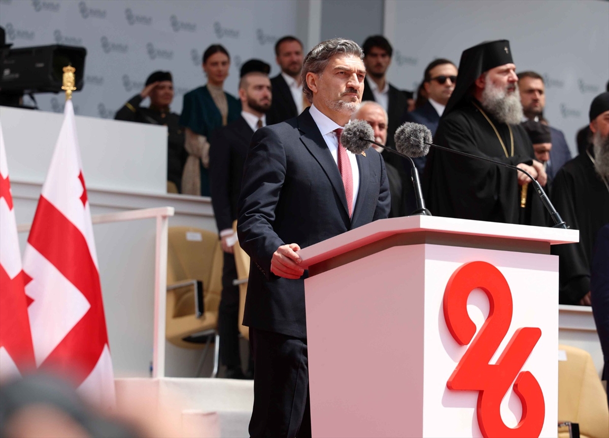 Gürcistan'da cumhuriyetin 107. yıl dönümünde liderlerden toprak bütünlüğü mesajı