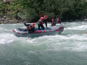 HAKKARİ (AA) – Hakkari'nin Yüksekova ilçesinde 10 Mayıs'ta Avaşin Deresi'ne